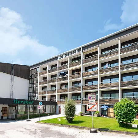 In With Ski-in Access