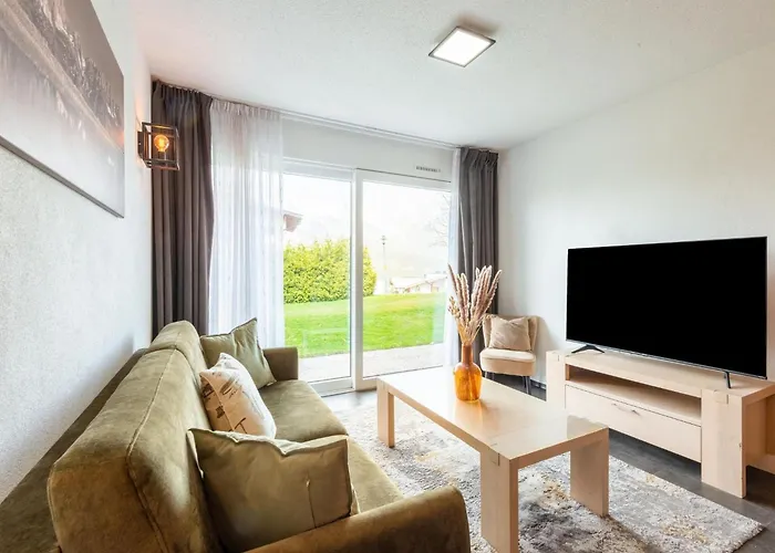 Appartement In With Ski-in Access *